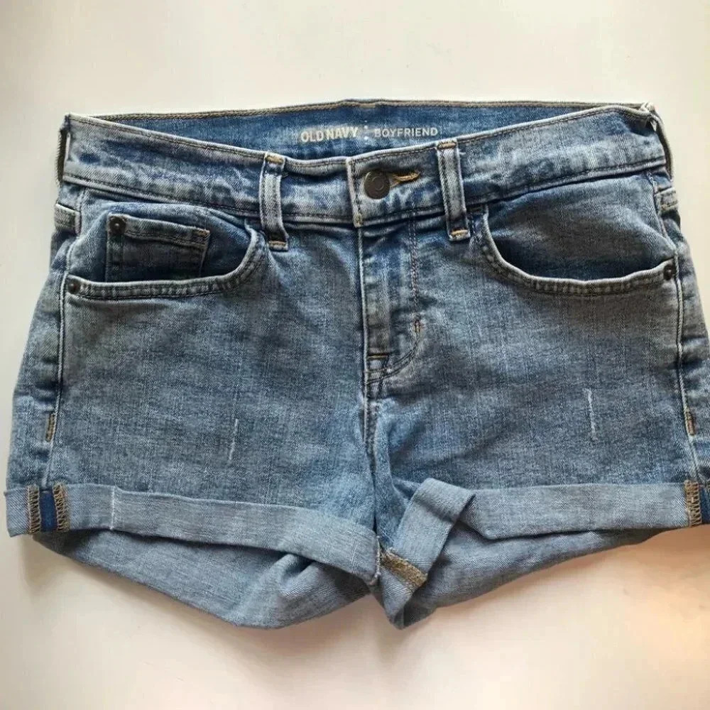 Old Navy Women's Boyfriend Fit Rolled Cuffed Mild Distressing Size 0 - Picture 2 of 15